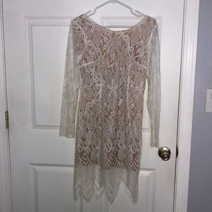 White long sleeve lace dress